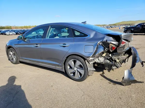 KMHE54L26HA065920 2017 HYUNDAI SONATA - Image 2