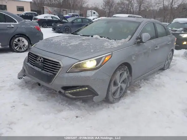 KMHE54L27GA036361 2016 HYUNDAI SONATA - Image 2