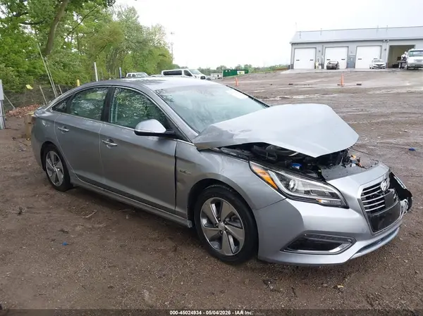 KMHE54L27HA045109 2017 HYUNDAI SONATA - Image 1