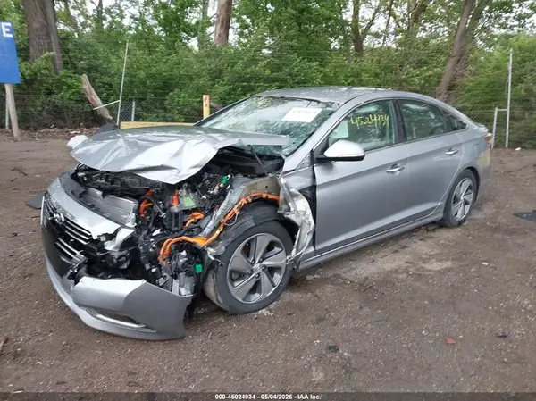 KMHE54L27HA045109 2017 HYUNDAI SONATA - Image 2
