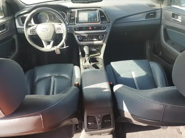 KMHE54L27KA091112 2019 HYUNDAI SONATA - Image 8
