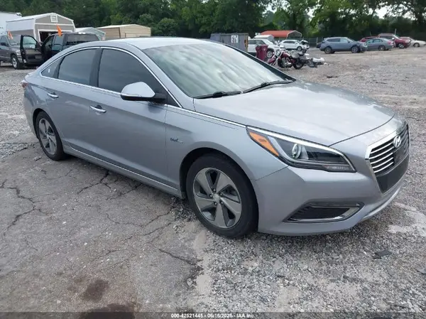 KMHE54L28HA049623 2017 HYUNDAI SONATA - Image 1