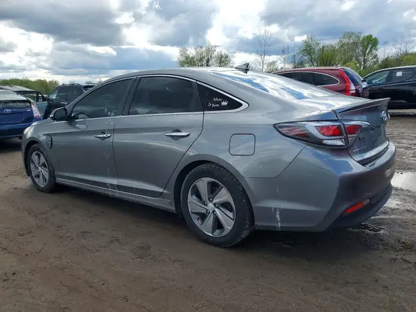 KMHE54L29HA060789 2017 HYUNDAI SONATA - Image 2