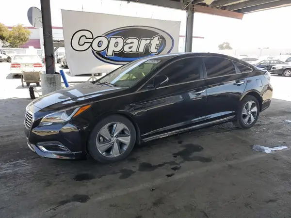 KMHE54L2XHA045105 2017 HYUNDAI SONATA - Image 1