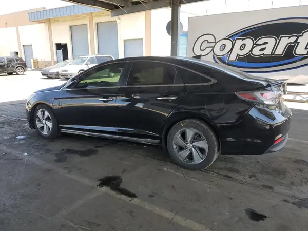 KMHE54L2XHA045105 2017 HYUNDAI SONATA - Image 2