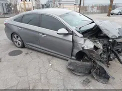 KMHE54L2XHA071574 2017 HYUNDAI SONATA