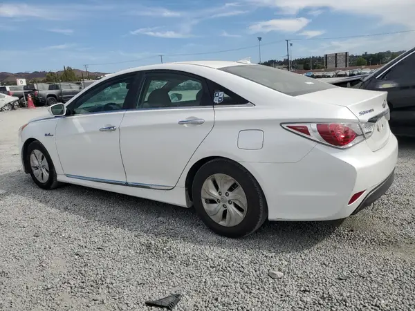 KMHEC4A40DA096021 2016 HYUNDAI SONATA - Image 2