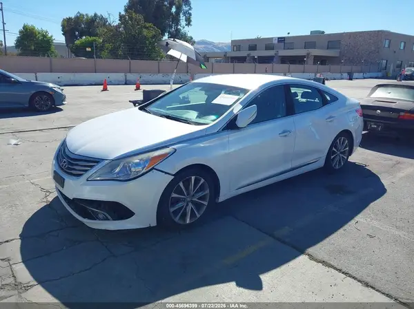 KMHFG4JG0GA501141 2016 HYUNDAI AZERA - Image 2