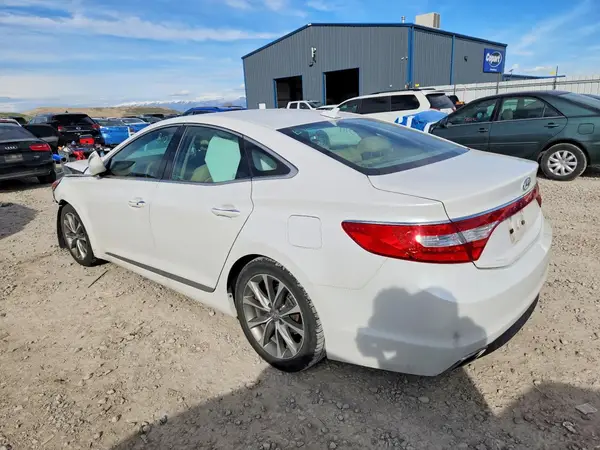 KMHFG4JG0HA572535 2017 HYUNDAI AZERA - Image 2