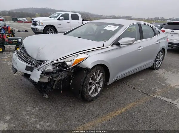 KMHFG4JG0HA587973 2017 HYUNDAI AZERA - Image 2