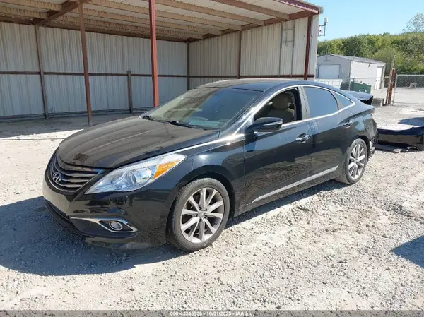 KMHFG4JG1GA518076 2016 HYUNDAI AZERA - Image 2