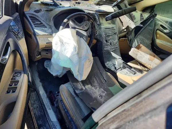 KMHFG4JG1GA528994 2016 HYUNDAI AZERA - Image 8