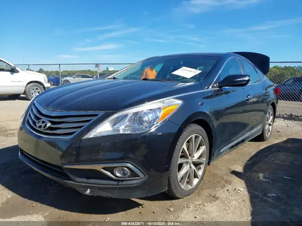 KMHFG4JG1HA582958 2017 HYUNDAI AZERA - Image 2