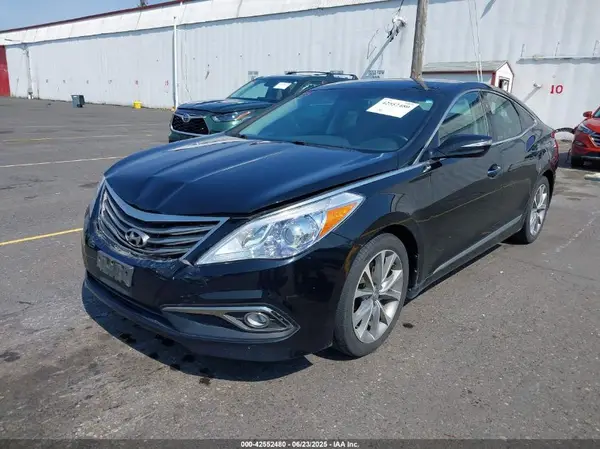 KMHFG4JG2GA506860 2016 HYUNDAI AZERA - Image 2