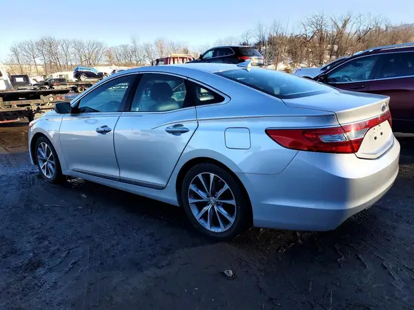 KMHFG4JG2GA529023 2016 HYUNDAI AZERA - Image 2