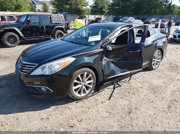 KMHFG4JG2HA577493 2017 HYUNDAI AZERA - Image 2