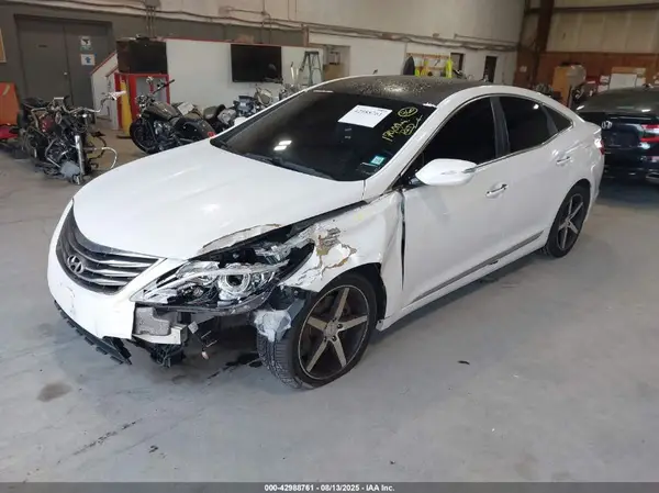 KMHFG4JG3GA509539 2016 HYUNDAI AZERA - Image 2