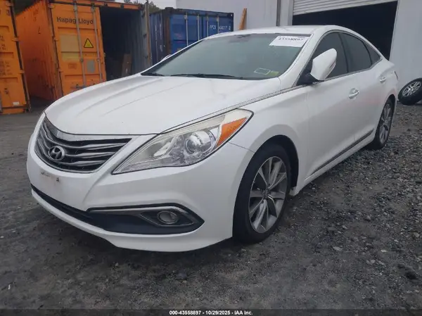 KMHFG4JG4GA505872 2016 HYUNDAI AZERA - Image 2