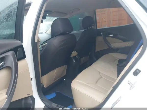 KMHFG4JG4GA505872 2016 HYUNDAI AZERA - Image 8