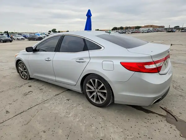 KMHFG4JG4GA518606 2016 HYUNDAI AZERA - Image 2