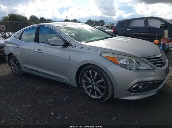 KMHFG4JG4HA578189 2017 HYUNDAI AZERA