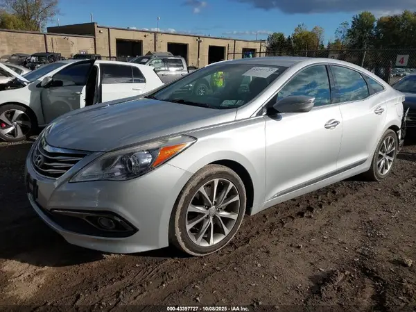 KMHFG4JG4HA578189 2017 HYUNDAI AZERA - Image 2