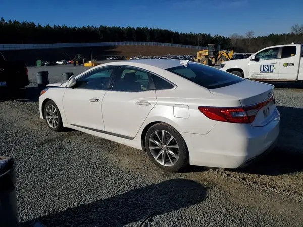 KMHFG4JG4HA586910 2017 HYUNDAI AZERA - Image 2