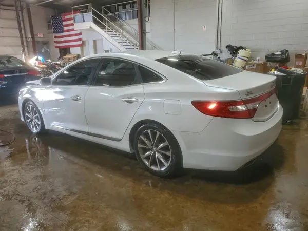 KMHFG4JG6GA504397 2016 HYUNDAI AZERA - Image 2