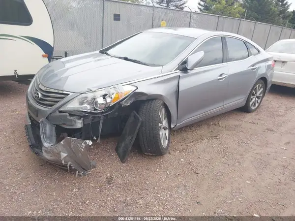KMHFG4JG6GA505887 2016 HYUNDAI AZERA - Image 2