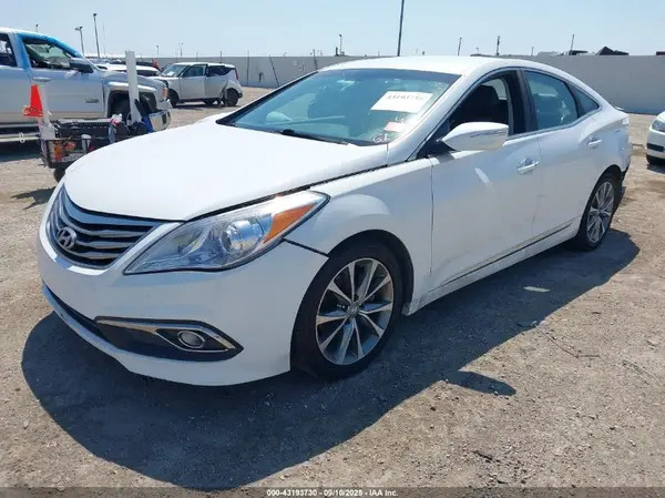 KMHFG4JG6GA568925 2016 HYUNDAI AZERA - Image 2