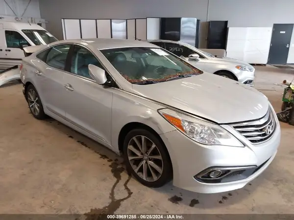 KMHFG4JG7HA572726 2017 HYUNDAI AZERA - Image 1
