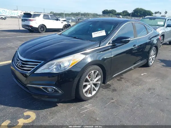 KMHFG4JG8GA569493 2016 HYUNDAI AZERA - Image 2