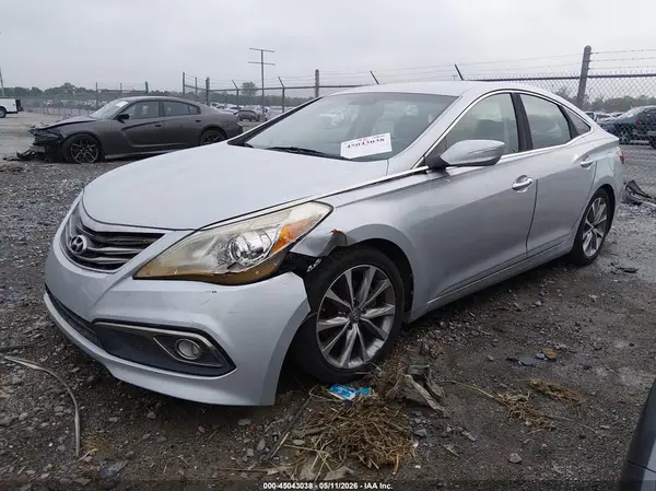 KMHFG4JG8HA587705 2017 HYUNDAI AZERA - Image 2