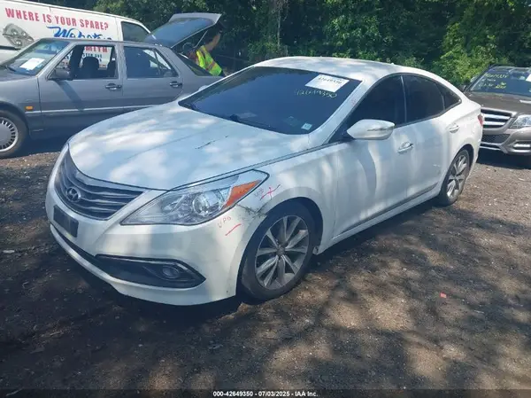 KMHFG4JG9GA507584 2016 HYUNDAI AZERA - Image 2