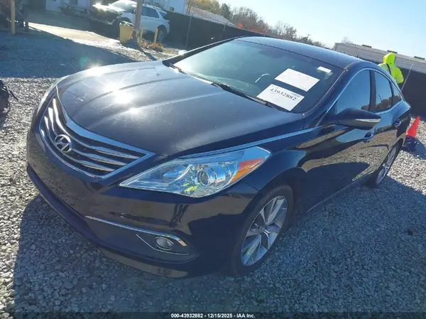 KMHFG4JG9GA509853 2016 HYUNDAI AZERA - Image 2