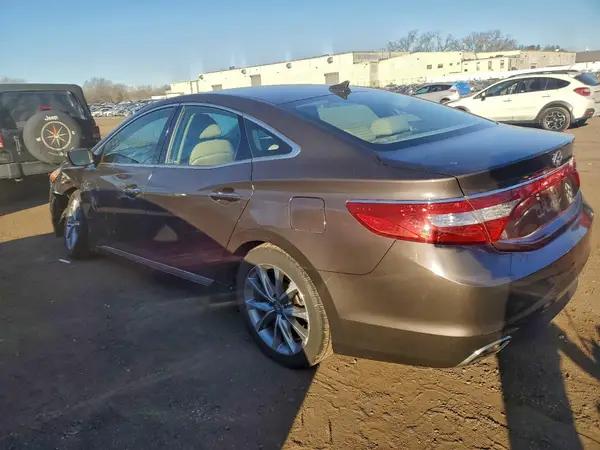 KMHFG4JG9GA519704 2016 HYUNDAI AZERA - Image 2