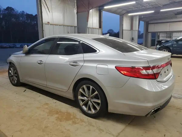 KMHFG4JG9GA555201 2016 HYUNDAI AZERA - Image 2
