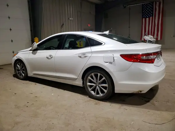 KMHFG4JG9HA581718 2017 HYUNDAI AZERA - Image 2