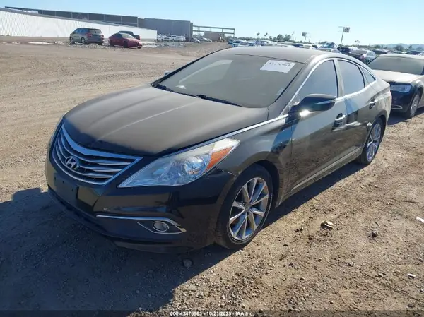 KMHFG4JGXGA519856 2016 HYUNDAI AZERA - Image 2