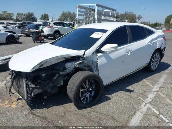 KMHFG4JGXHA591366 2017 HYUNDAI AZERA - Image 2