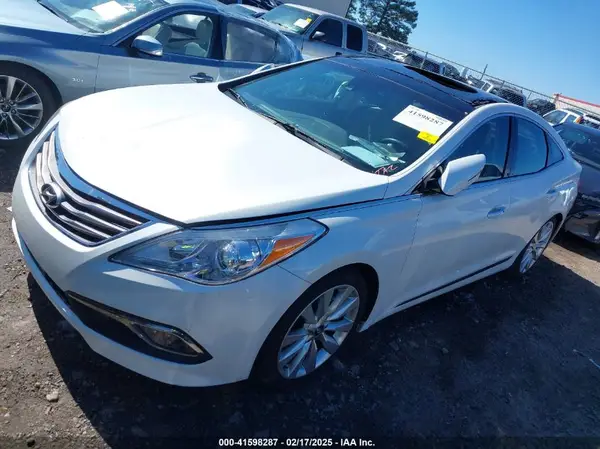 KMHFH4JG0GA508622 2016 HYUNDAI AZERA - Image 2