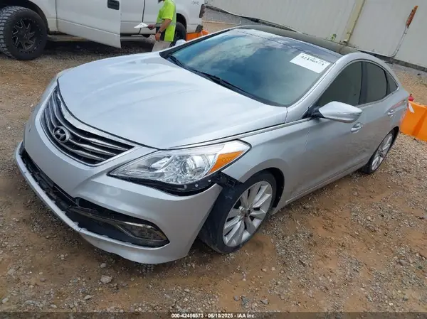 KMHFH4JG0HA581720 2017 HYUNDAI AZERA - Image 2