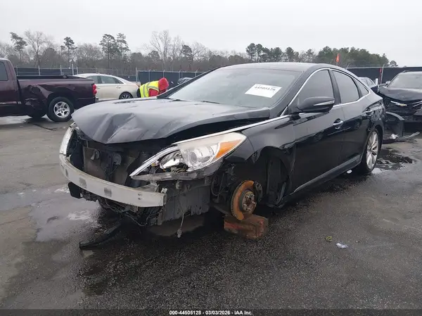 KMHFH4JG3GA513507 2016 HYUNDAI AZERA - Image 2