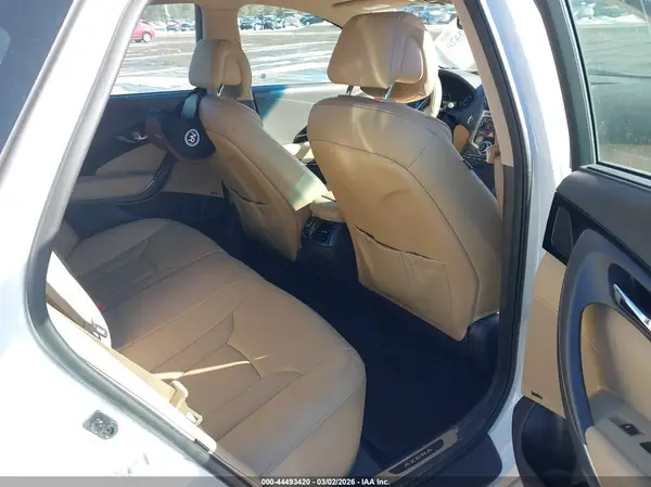 KMHFH4JG3HA577631 2017 HYUNDAI AZERA - Image 8