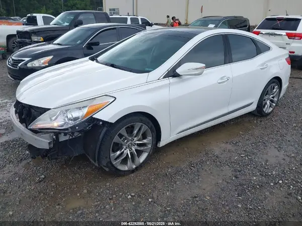 KMHFH4JG6GA507801 2016 HYUNDAI AZERA - Image 2