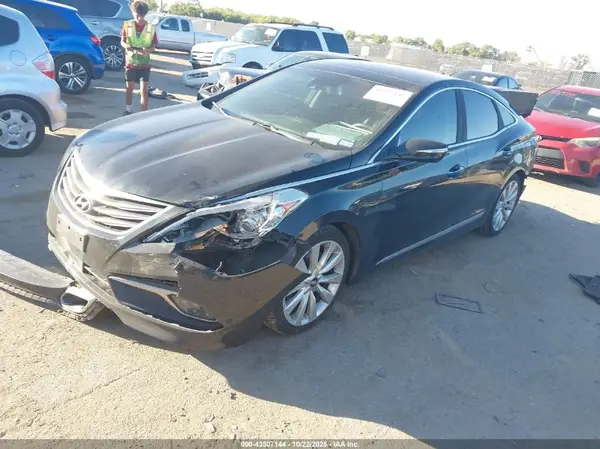 KMHFH4JG6GA555248 2016 HYUNDAI AZERA - Image 2