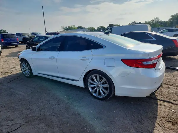 KMHFH4JG6HA581981 2017 HYUNDAI AZERA - Image 2