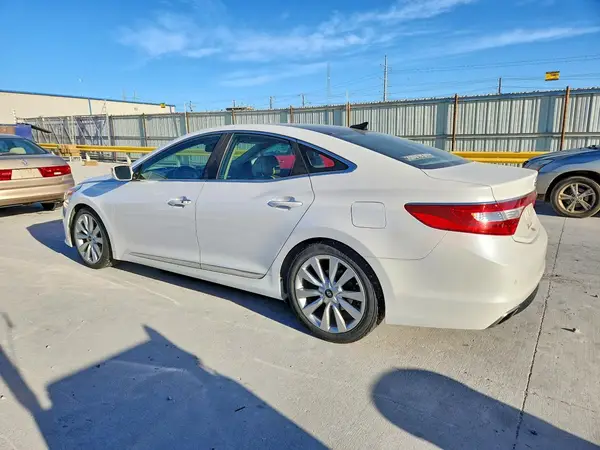 KMHFH4JG8GA508643 2016 HYUNDAI AZERA - Image 2