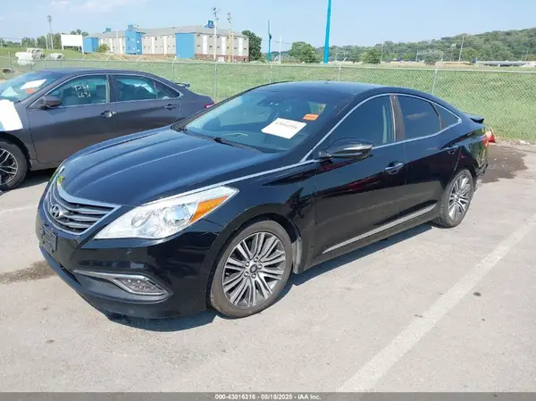 KMHFH4JG8GA559852 2016 HYUNDAI AZERA - Image 2