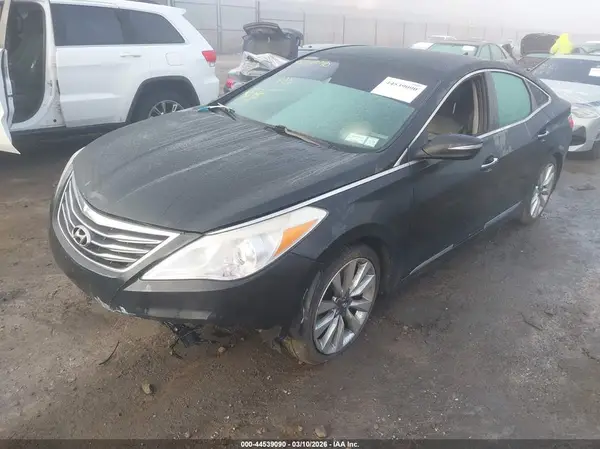 KMHFH4JG9GA523863 2016 HYUNDAI AZERA - Image 2